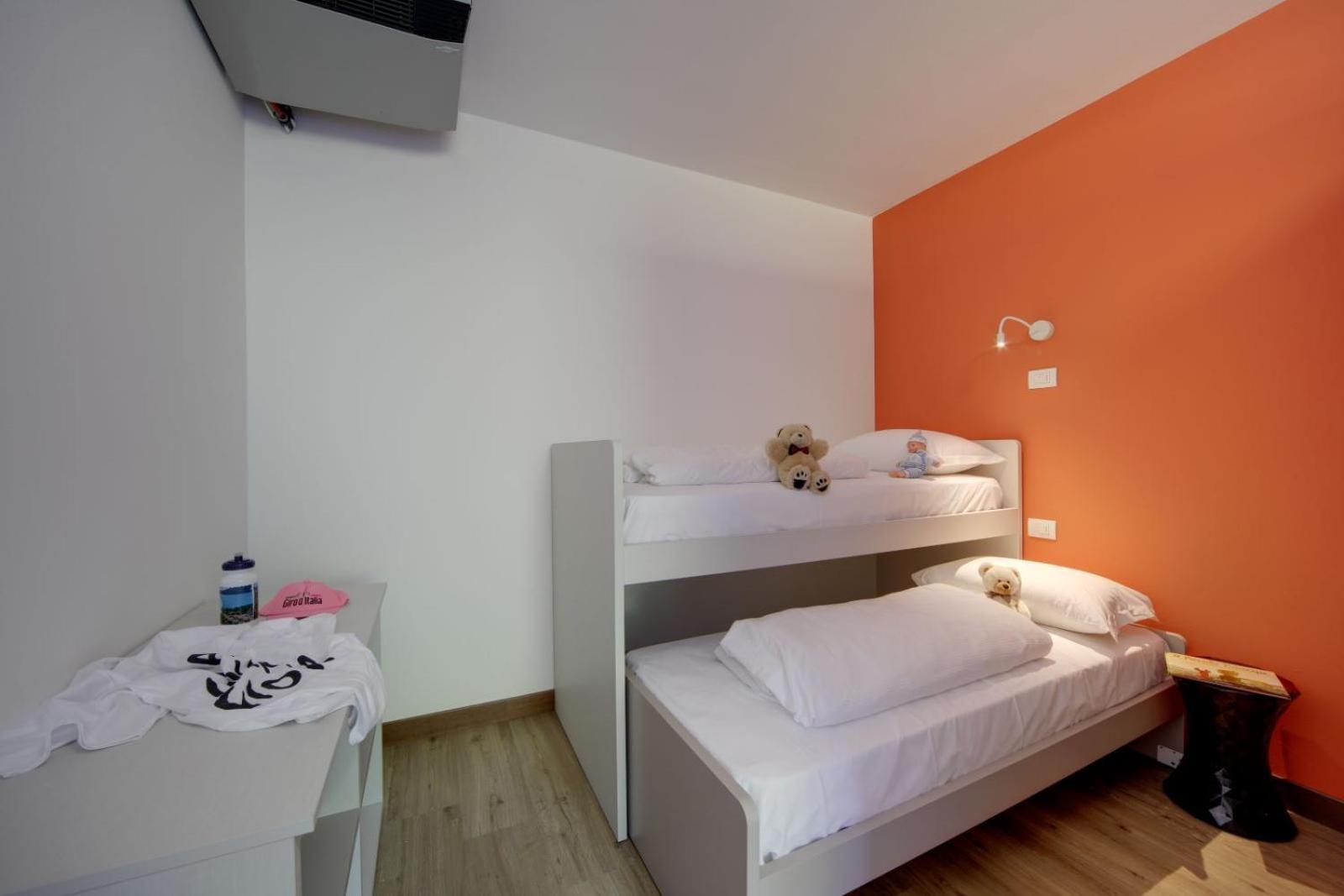 Residence Isolino Verbania Esterno foto
