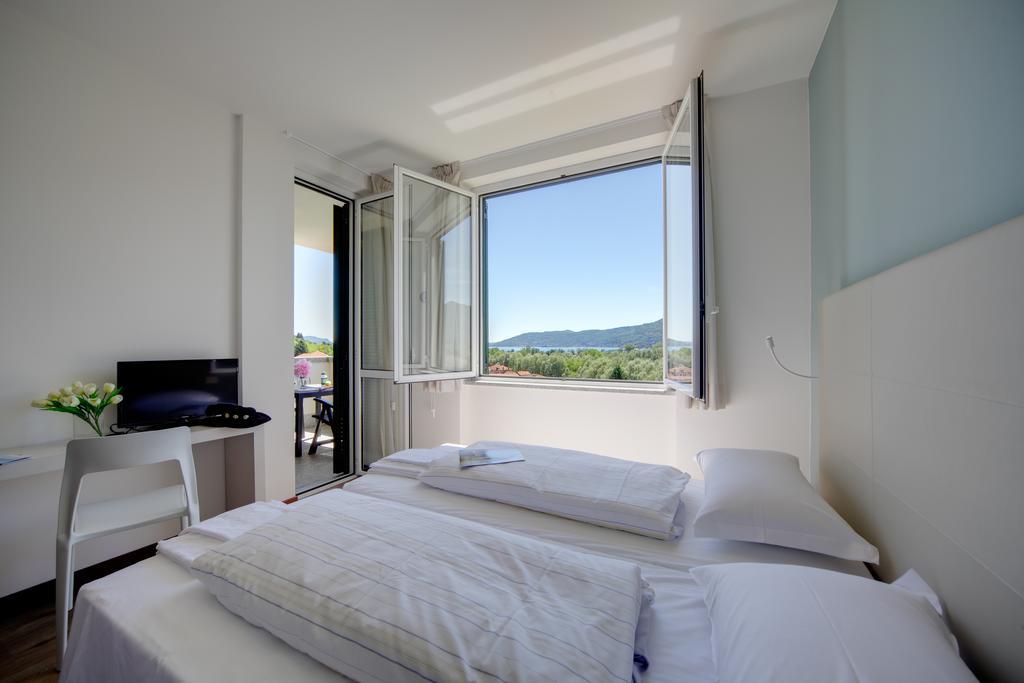 Residence Isolino Verbania Esterno foto