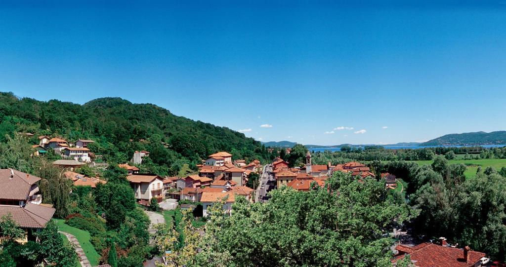 Residence Isolino Verbania Esterno foto