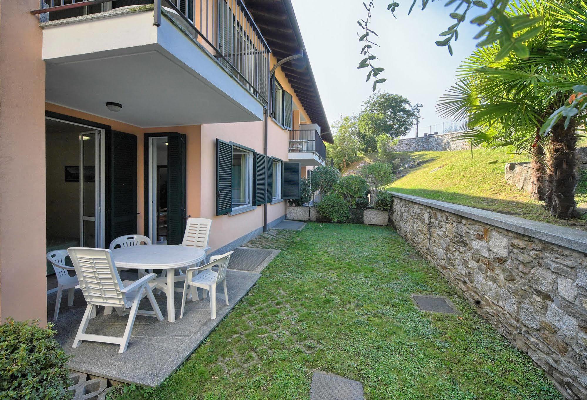 Residence Isolino Verbania Esterno foto