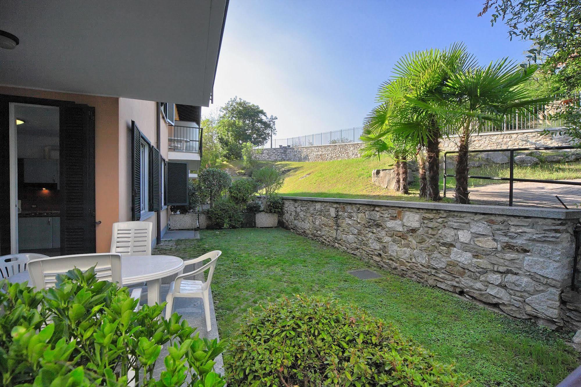 Residence Isolino Verbania Esterno foto