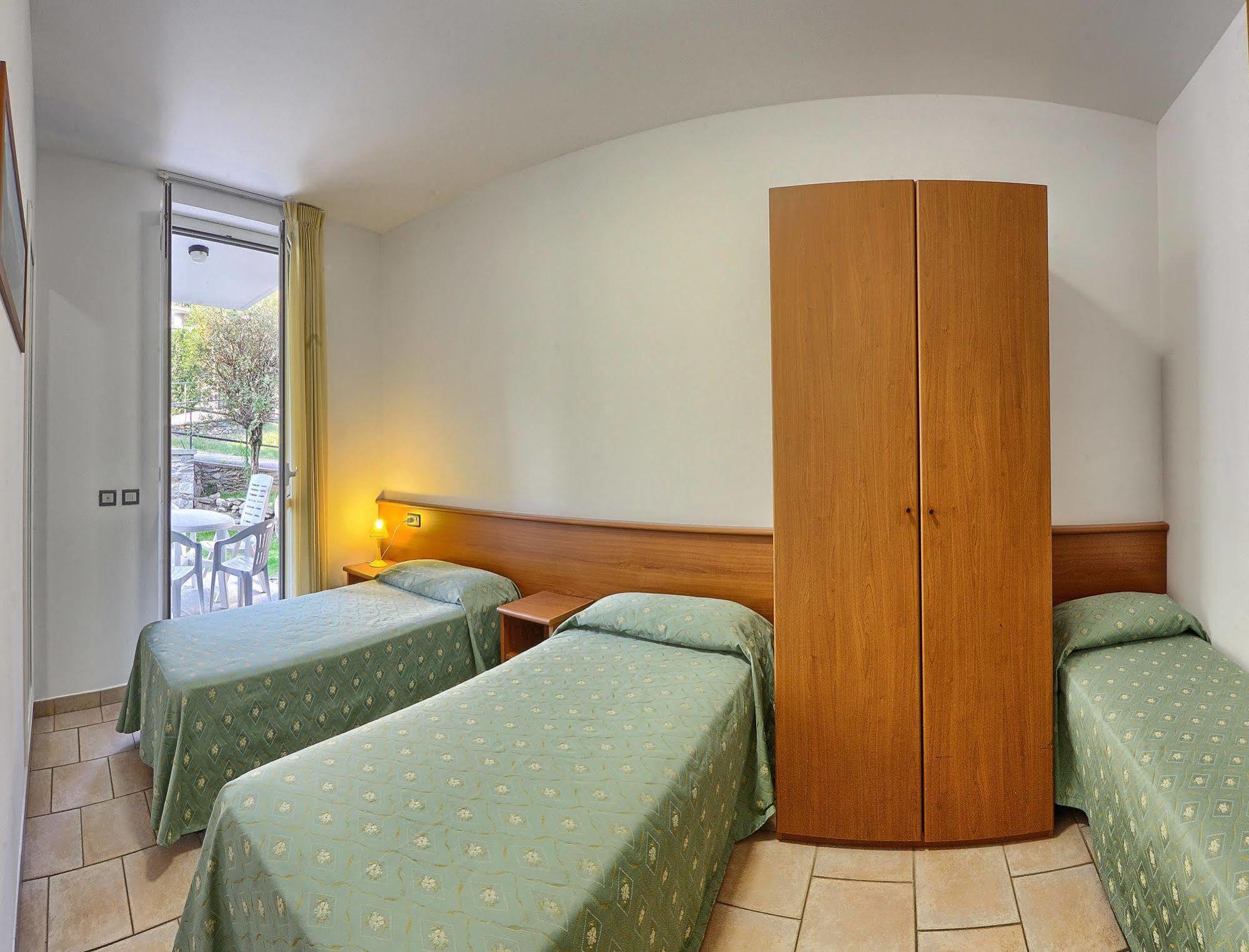 Residence Isolino Verbania Esterno foto