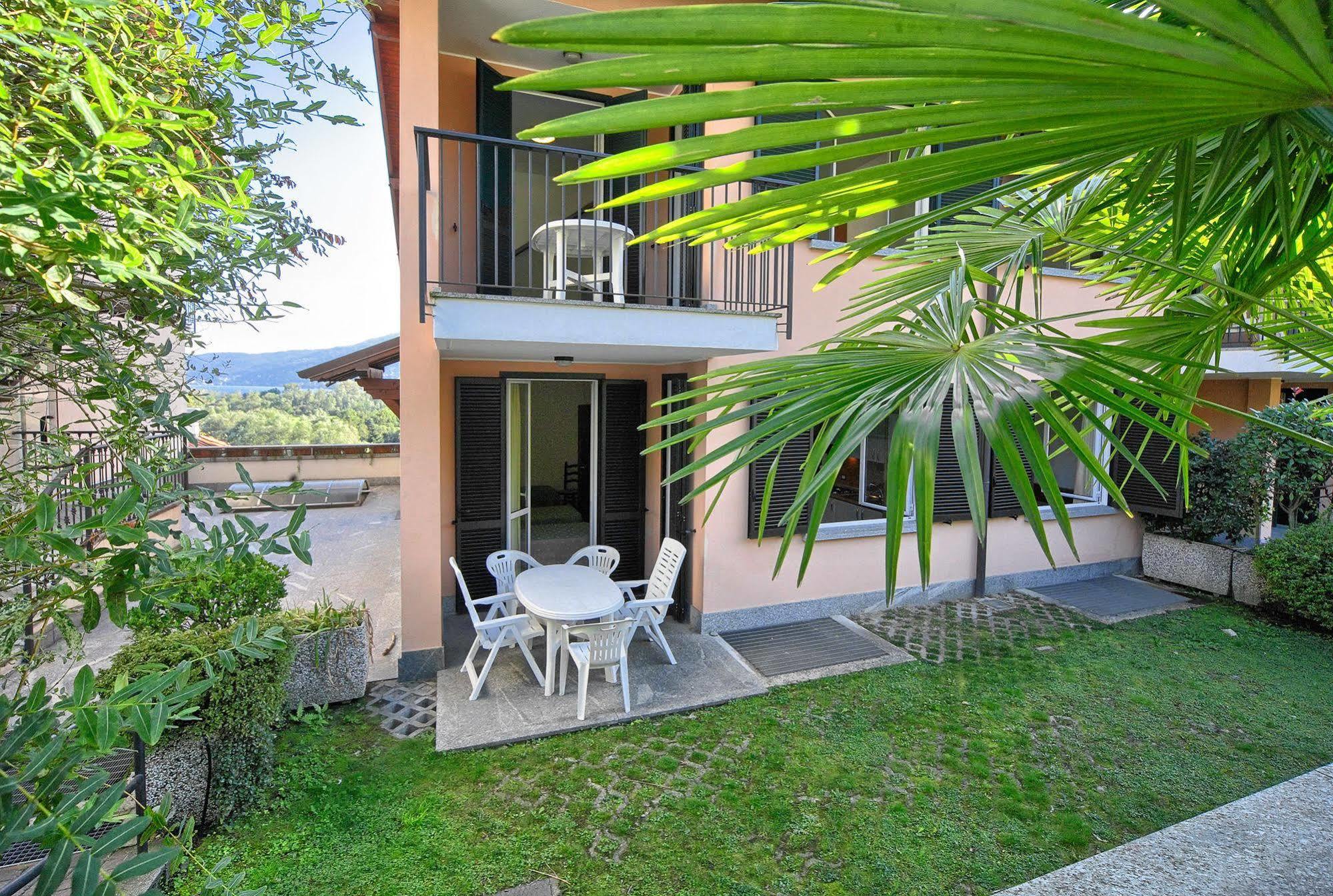 Residence Isolino Verbania Esterno foto